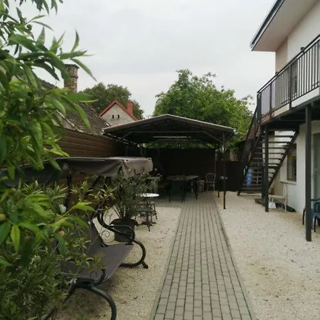 Apartament Biro Apartmanhaz Sármellék